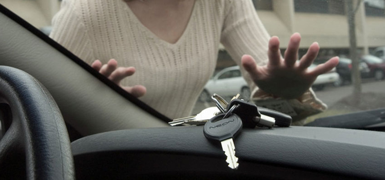 vehicle lockout service Fallbrook